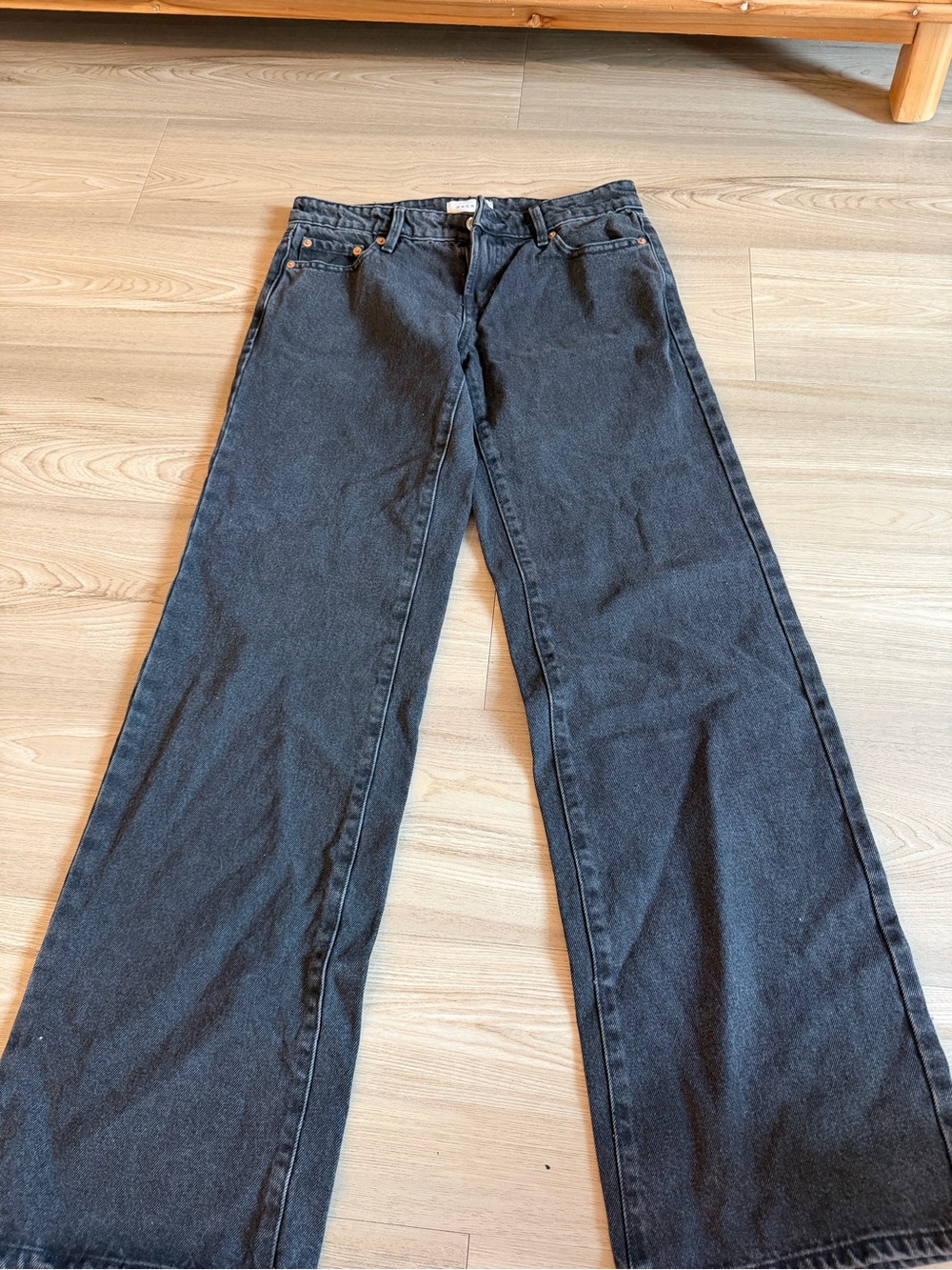 PacSun Women's Wide Leg Jeans in Charcoal Black
